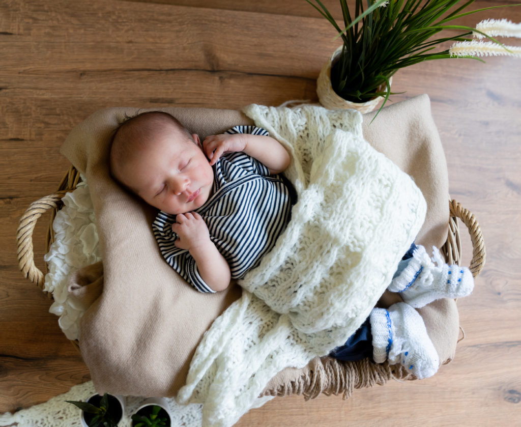 newborn-neugeborenenshooting-tobiasundkerstin-fotografie-baby-thalmaessing-hilpoltstein-heideck-newbornfotografie
