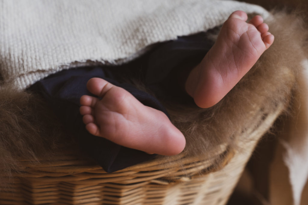 newborn-neugeborenenshooting-tobiasundkerstin-fotografie-baby-thalmaessing-hilpoltstein-heideck-newbornfotografie