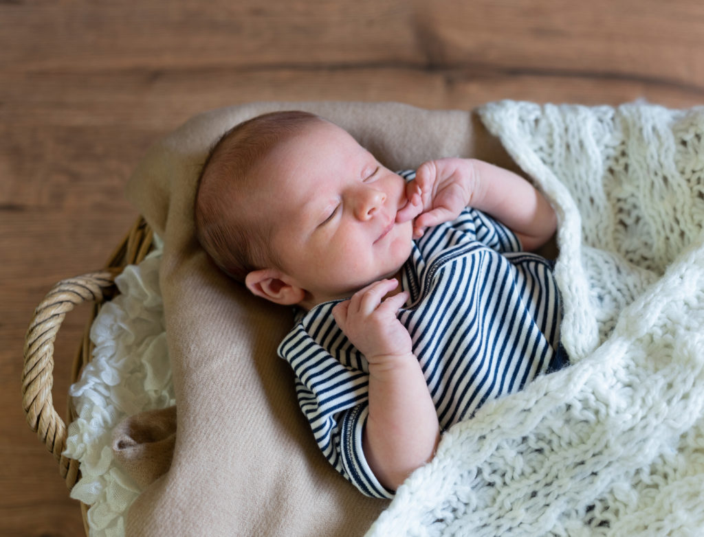 newborn-neugeborenenshooting-tobiasundkerstin-fotografie-baby-thalmaessing-hilpoltstein-heideck