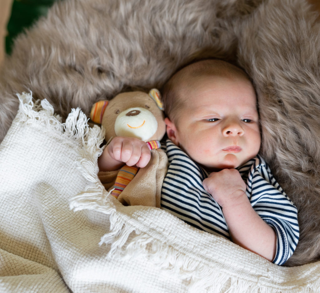 newborn-neugeborenenshooting-tobiasundkerstin-fotografie-baby-thalmaessing-hilpoltstein-heideck
