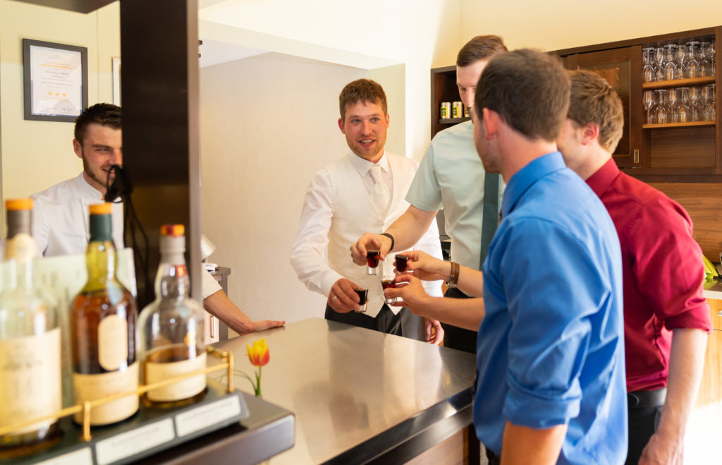 hochzeitsreportage-location-party-hochzeitsfotografie-tobiasundkerstin-fotografie